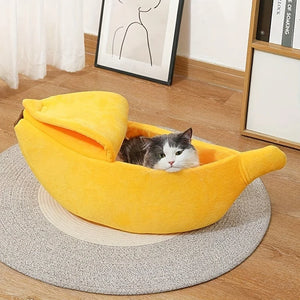 Plush Bed for Cats Winter Things Warm Houses Banana Pet Products Accessory Habitats All Basket Cushions  Puppy Supplies